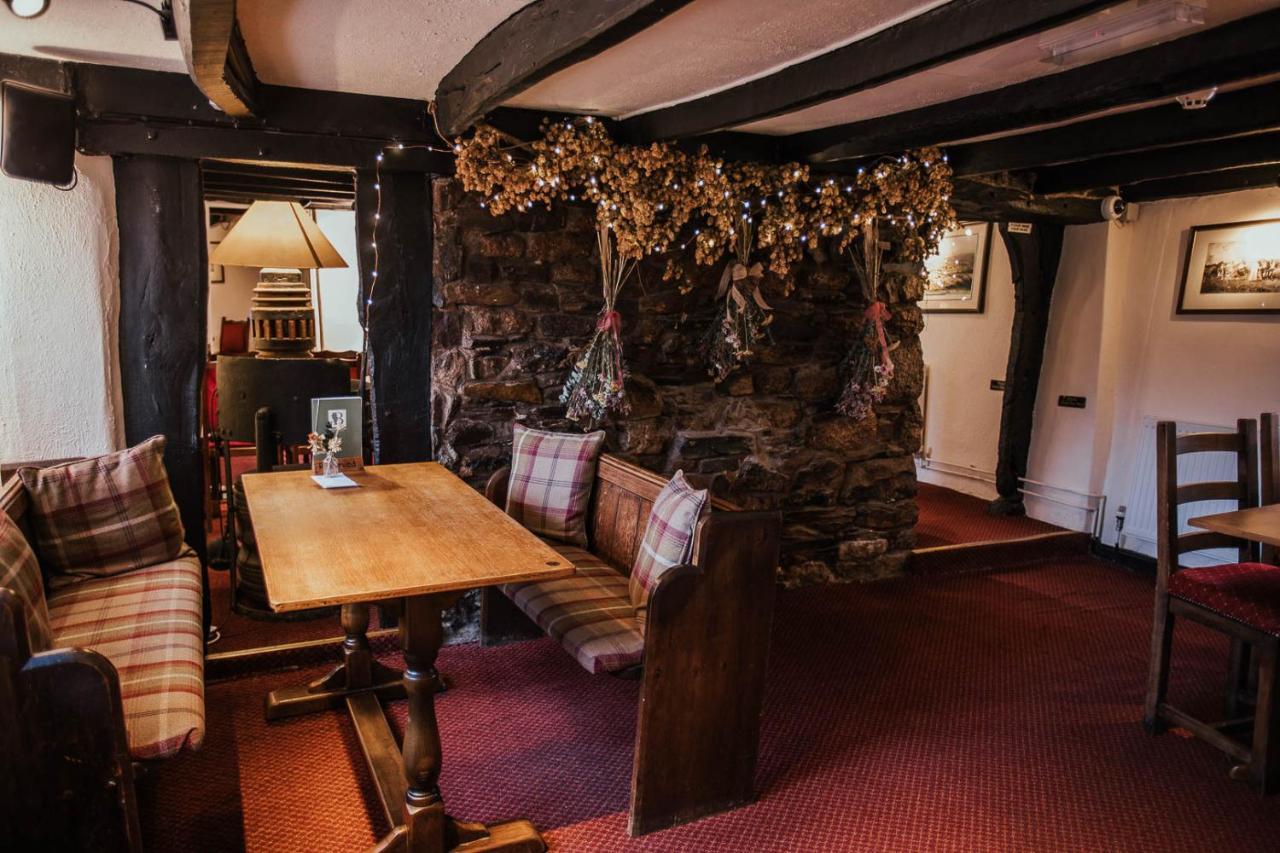 Bearslake Inn Bridestowe Exteriér fotografie